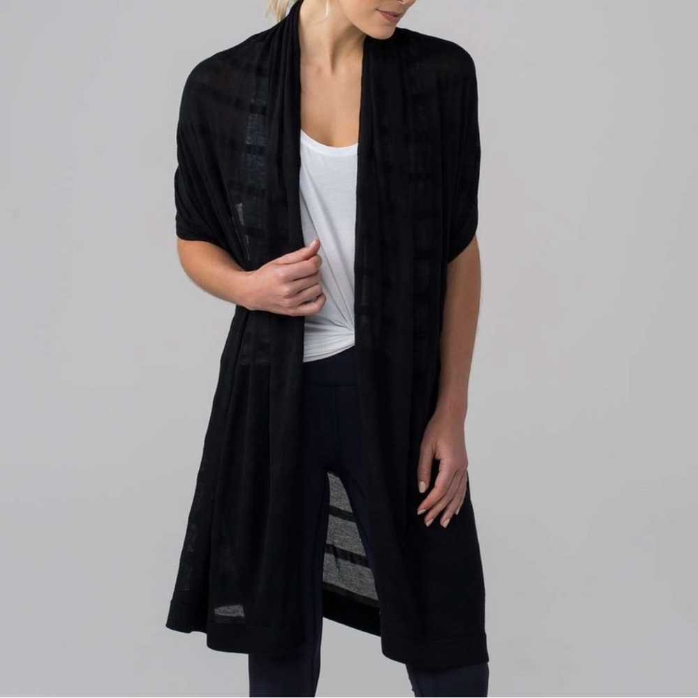 Lululemon Solstice Wrap